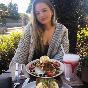 Meet your Posher, Jaimee